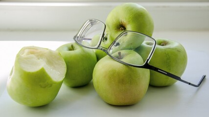 Apples and glasses