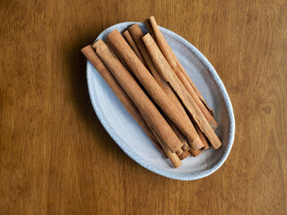 건조시킨 향신료 시나몬, 요리재료