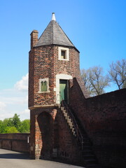 Alter Wachturm an der Stadtmauer in Zons