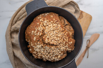 No Knead Bread in a Cast Iron Dutch Oven