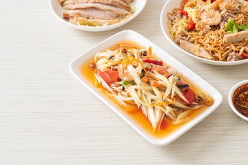 Som Tum - Spicy papaya salad
