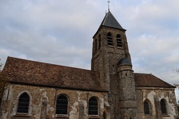 Fototapeta na wymiar church of st Clair, Gometz Le Chatel in french department 
