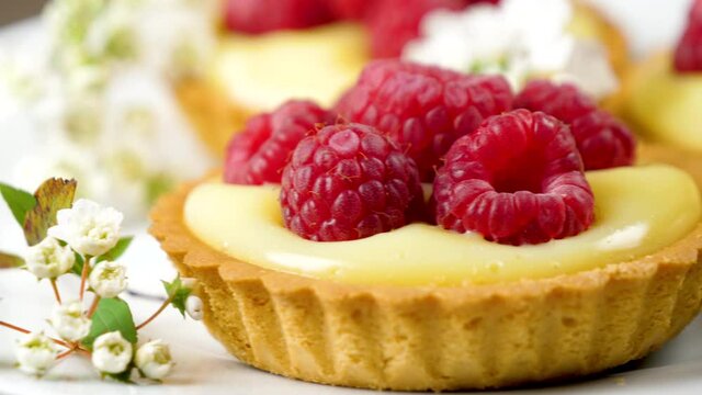 delicious lemon tart and raspberry