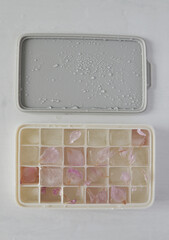 Silicon mold trace of rose petal ice cubes