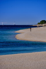 Strand Meer und Segelschiffe 