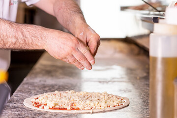 Mozzarella sulla pizza