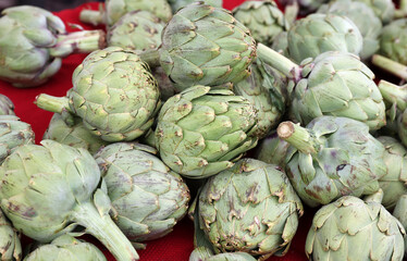 Obraz premium market artichokes