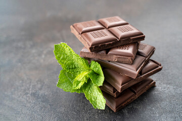 chocolate tower pieces chocolates with mint. recipe Cooking handmade chocolate bar, dessert, candies
