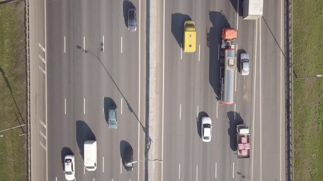 top view of a busy 10-lane freeway