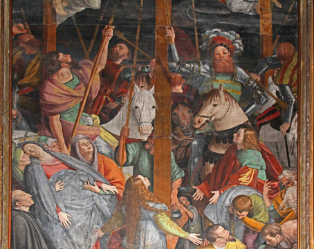 Maria, la Maddalena e San Giovanni sotto la croce tra i soldati; particolare di affresco di Gaudenzio Ferrari nella chiesa di San Cristoforo a Vercelli