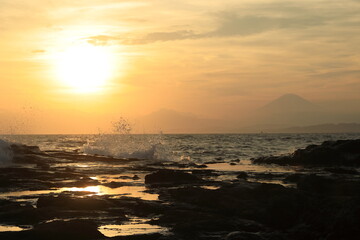 湘南江の島　児子ヶ淵の夕暮れ