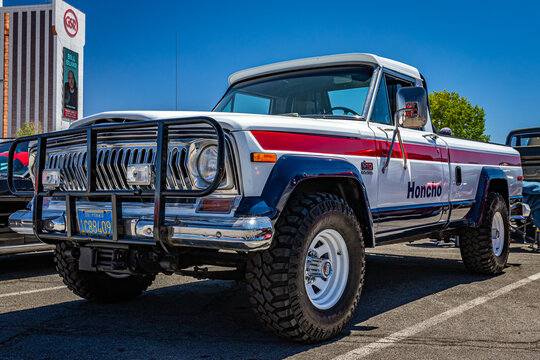 1976 Jeep J10 Honcho Pickup Truck