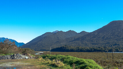 Obraz premium landscape with lake and blue sky
