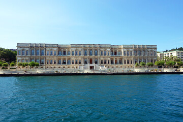 Fototapeta na wymiar Ciragan Palace Kempinski in Istanbul, Turkey