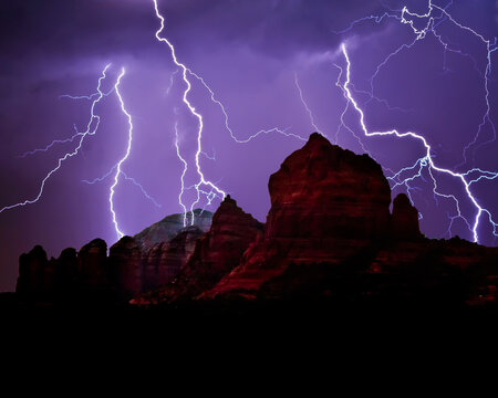 Lighting over mountain landscape near Cibola Pass Trail, Sedona, Arizona, USA