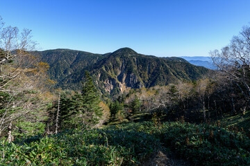 Fototapeta premium 秋の温泉ヶ岳