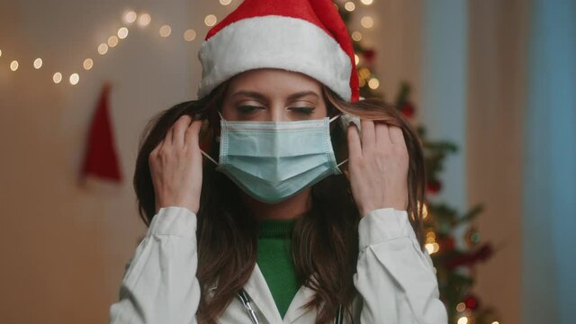 Medico dona un sorriso a Natale