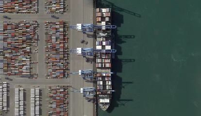 Gordijnen Rotterdam Port Shipping Schepen en containers in Rotterdam, Nederland © contributor_aerial