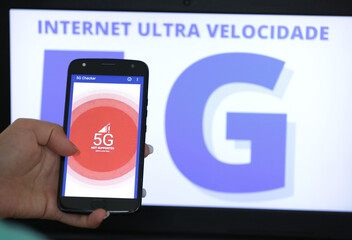 A Ag&ecirc;ncia Nacional de Telecomunica&ccedil;&otilde;es o leil&atilde;o do 5G - a nova gera&ccedil;&atilde;o de internet m&oacute;vel.