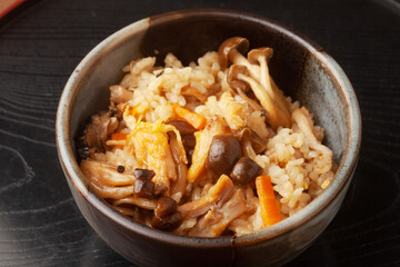 きのこと鶏肉の炊き込みご飯