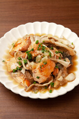 鮭と舞茸のみぞれポン酢がけ