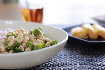 挽肉とピーマンの炒め物