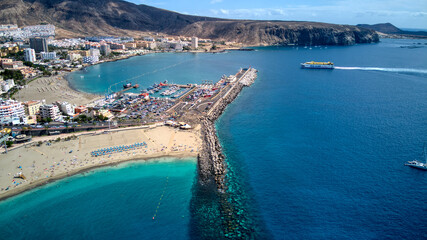 Naklejka premium Foto aérea puerto de Los Cristianos, Tenerife, Canarias.