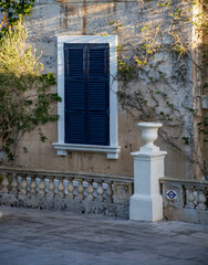 Fototapeta na wymiar Malta - Blue Window