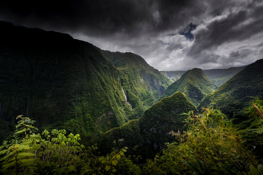 Takamaka Valley during a cloudy day, Reunion Island