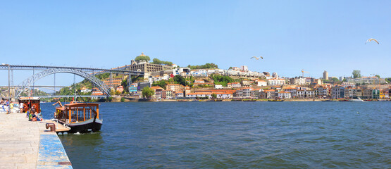 Douro River, The Ponte de Dom Luis 1 and part of the old town. Porto, Portugal