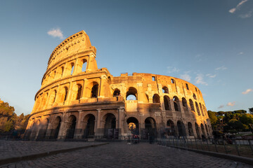 Fototapeta na wymiar View of the Colosseo Romano (Roman Coliseum) in Roma, Lazio, Italy.