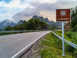 Fototapeten route 66 sign , image taken in Lofoten islands, norway , scandinavia, , europe © underworld