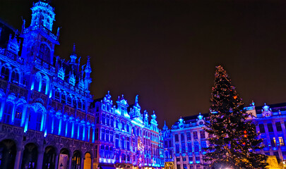 Fototapeta na wymiar Christmas in Brussels square with Christmas lights.