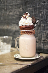 豪華なカプチーノパフェ