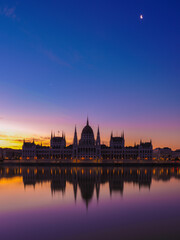 Fototapeta na wymiar amanecer en el Danubio (Budapest)