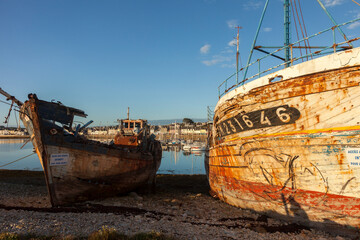 Fototapeta na wymiar Shipwrecks in Camaret sur Mer harbour in Crozon peninsula; Brittany; France