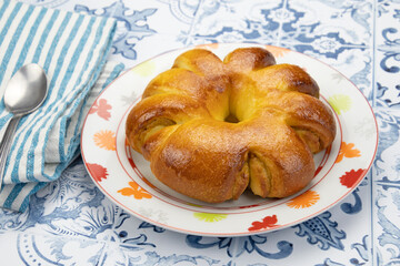 pâtisserie fraîche sur une assiette