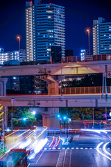 横浜の高速道路の夜景