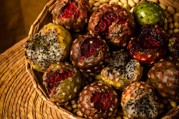 fFRUTA MEXICANA LLAMADA PITAYA ORGANICA DULCE Y SABROSA