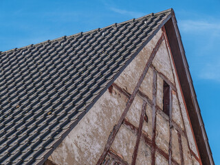 Schäden an Fachwerhaus Fassade