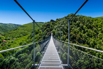 Passerelle de Hautpoul au dessus de la vall&eacute;e d&rsquo;Arnette, Mazamet, France