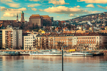 Obraz premium Budapest amazing cityscape scenic view on Buda and Danube river of under dramatic sky