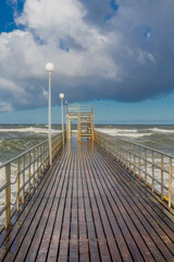 Wunderschöner Herbstspaziergang an der Polnischen Ostsee entlang der Küste von Ustronie Morskie - Polen © Oliver Hlavaty