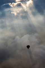 Saliendo de las nubes