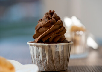 cream with chocolate