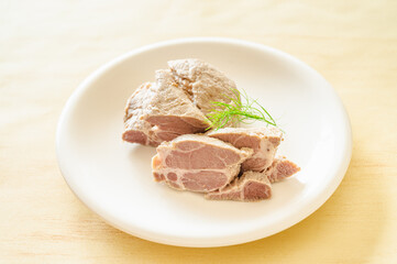 手作り　塩麴に漬けた煮豚