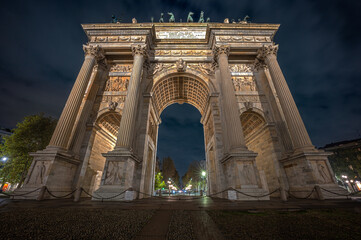 Fototapeta na wymiar Arc of Peace in Milan by night