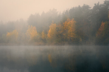 Herbst und Nebel