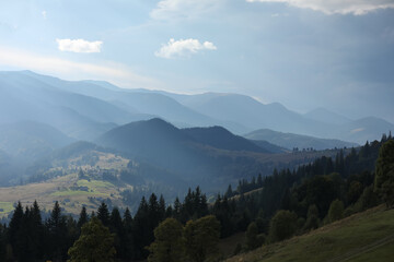 Obraz premium Beautiful view of majestic mountains in morning