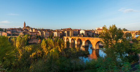Panorama of Albi and the old bridge in autumn, in the Tarn, in Occitanie, France © FredP